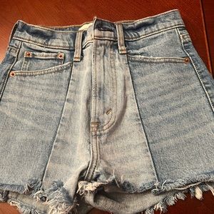 ABERCROMBIE HIGH RISE MOM TWO TONE DENIM CUTOFF SHORTS.  SIZE 24.